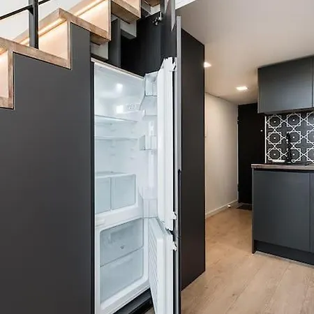 Apartment Stylish Loft With An Amazing Roof Top Terrace By Urban Rent